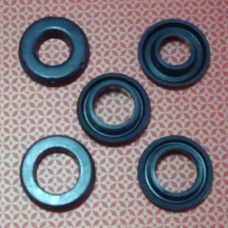 Toyota car rubber brake master cylinder seal repair kit OEM part number 04493-60030X brake master seal cup kit