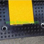 yellow black reflective Speed Bumps Traffic Security China  manufacturer factory