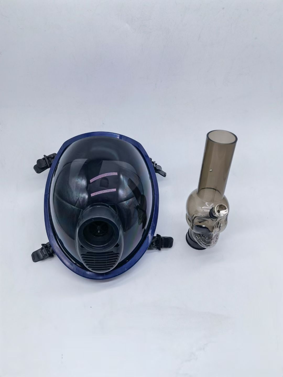 China manufacture and factory for black lens spherical dome Mask bong smoking waterpipe tube