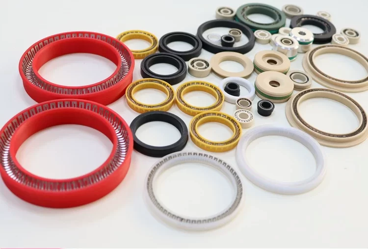Custom PTFE Spring Seals - U-Shaped Spring Seal Rings & PTFE (Teflon) high-pressure oil seals.