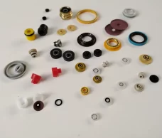 UPE/PEEK Positioning Chip Seal China Manufacturer Spring Energized V-Ring