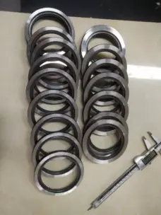 Composite Oil Seal AIG523 High Speed Rotary Oil Seal by IKSONIC CO., LTD. China factory manufacturer supplier