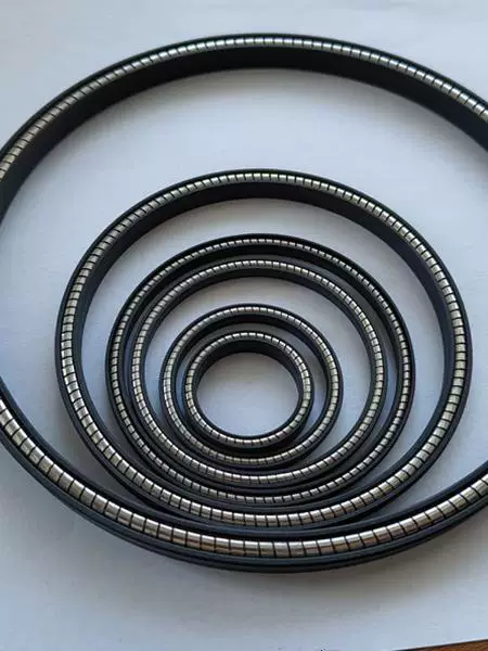 High Pressure Wear-Resistant FOAFCAFOIFVI Shaft Hole Spring Energized Seal by IKSONIC CO., LTD. China factory manufacturer supplier