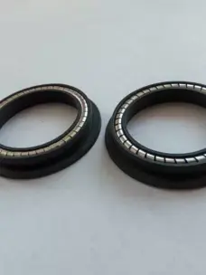 High Pressure Wear-Resistant FOAFCAFOIFVI Shaft Hole Spring Energized Seal by IKSONIC CO., LTD. China factory manufacturer supplier