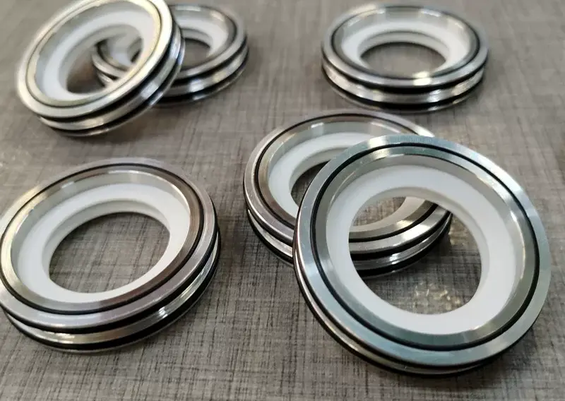 Bal Seal High Speed Rotary Oil Seal LKS Spring Energized PTFE Seal by IKSONIC CO., LTD. China factory manufacturer supplier