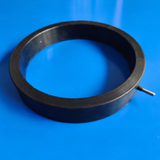 Black IKSONIC inflatable sealing ring with a side-facing metal air inlet on a blue background.
