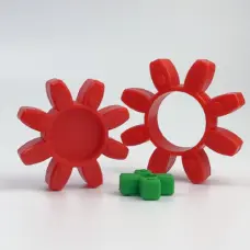 Red eight-arm and green four-arm GS coupling inserts in a supplier assortment offered by IKSONIC China.